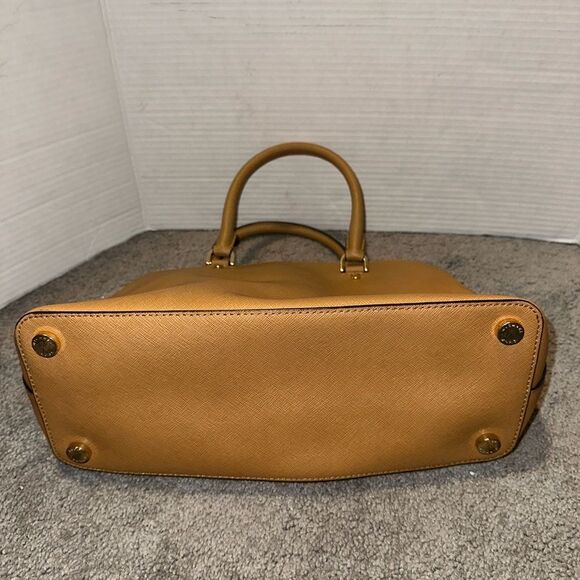 Michael Kors tan leather shoulder purse - Picture 3 of 5
